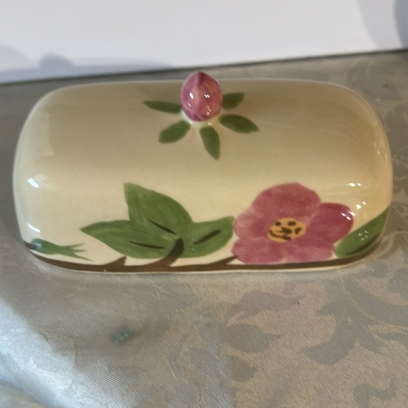 Vintage Beautiful FRANCISCAN China “DESERT ROSE” Covered Butter Dish. Pink Roses - Picture 4 of 6